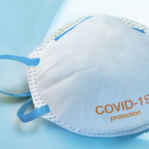 Mund-Nasen-Bedeckung zum Schutz vor Covid-19